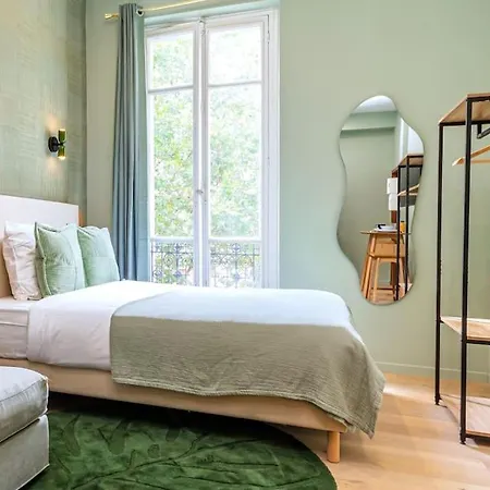Apartament 3 Personnes Proche Champs Elysees