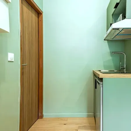 3 Personnes Proche Champs Elysees Appartement Paris